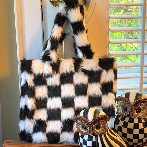 ⭐️HOST PICK⭐️MacKenzie Childs Totally Mod Fab Fur Check Tote! -NEW - Picture 4 of 16